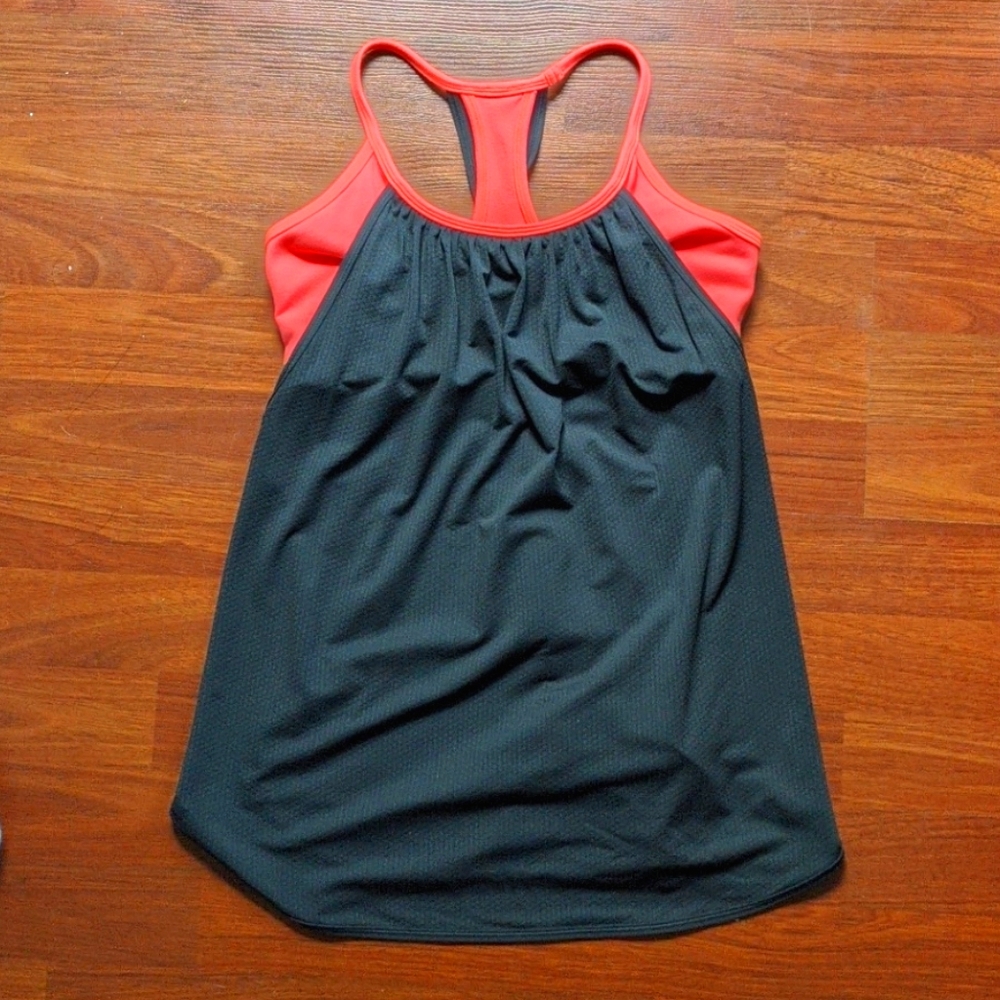 Lululemon No Limits Size 4